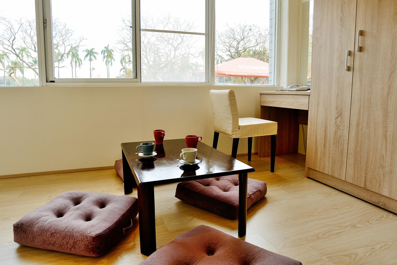 Chengching Lakefront Resort Kaohsiung Extérieur photo